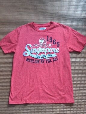Singapore Merlion Graphic Tee - Red